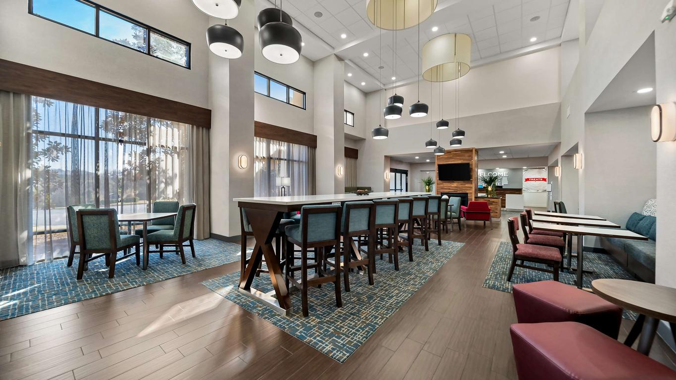 Hampton Inn & Suites Opelika-I-85-Auburn Area