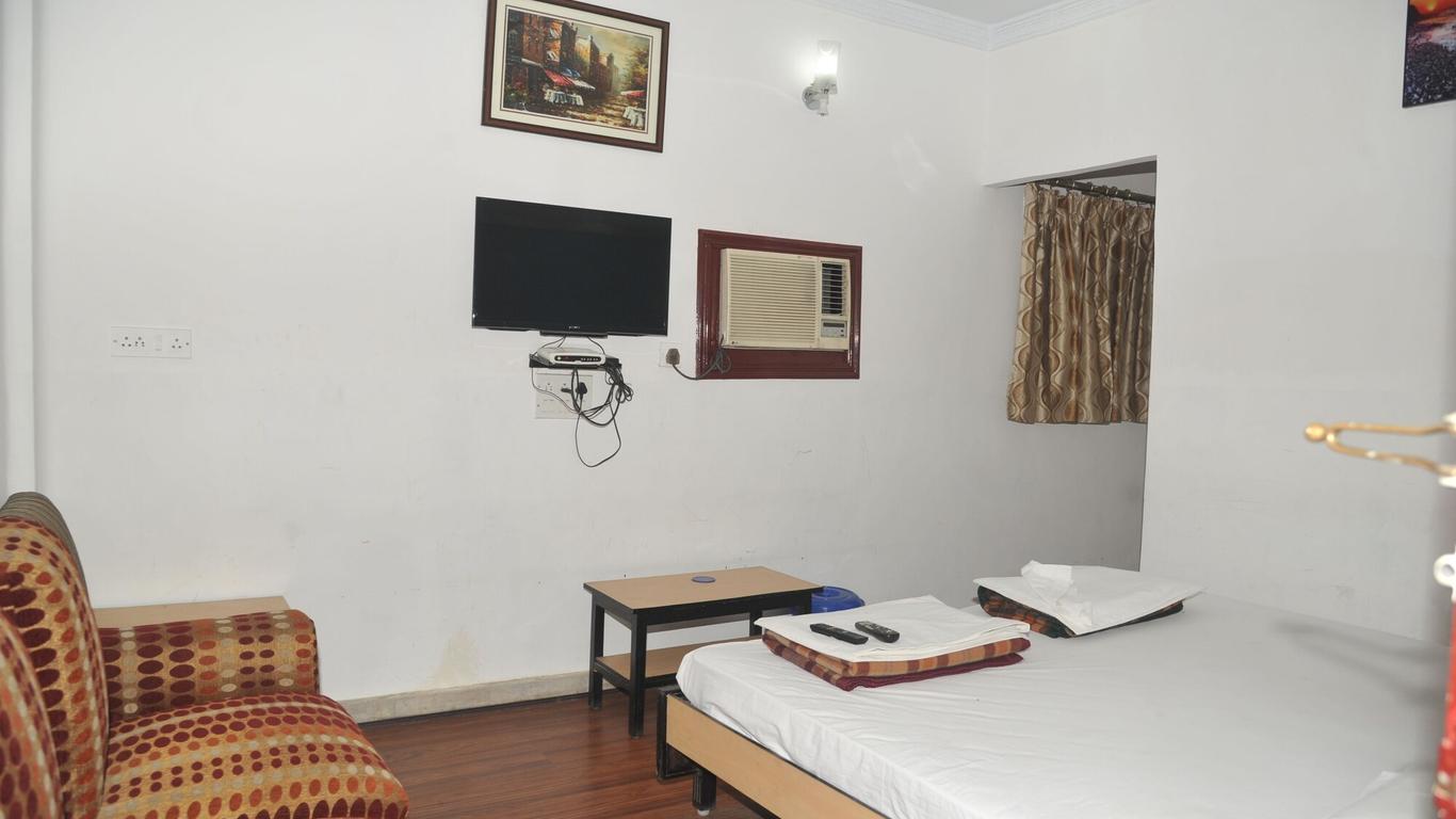 Hotel Akash Ganga