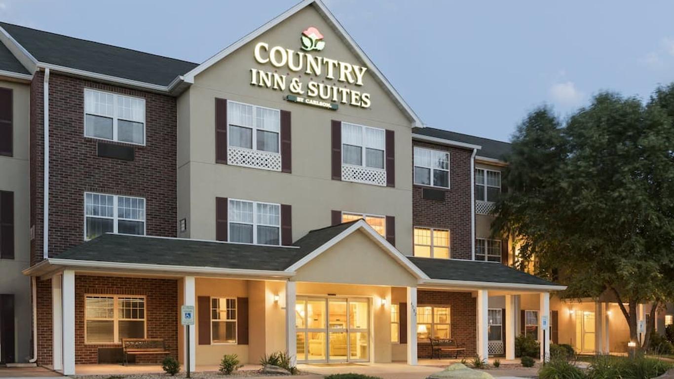 Country Inn & Suites by Radisson, Mason City, IA