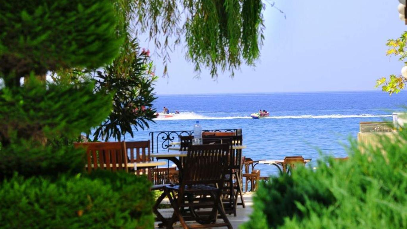 Dogan Paradise Beach Hotel