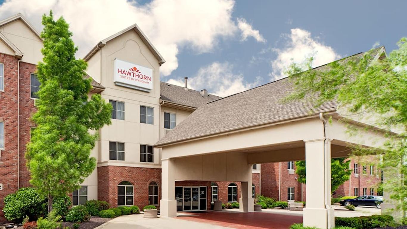 Hawthorn Extended Stay by Wyndham Bloomington