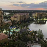 Located Minute From The Gates Of Disney, This Family Resort Has Many Amenities.