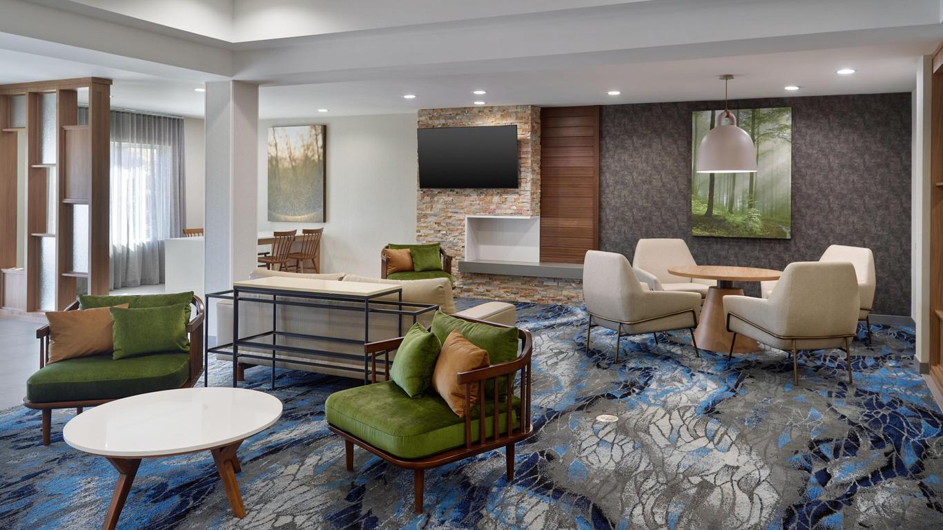 Fairfield Inn & Suites by Marriott Atlanta McDonough