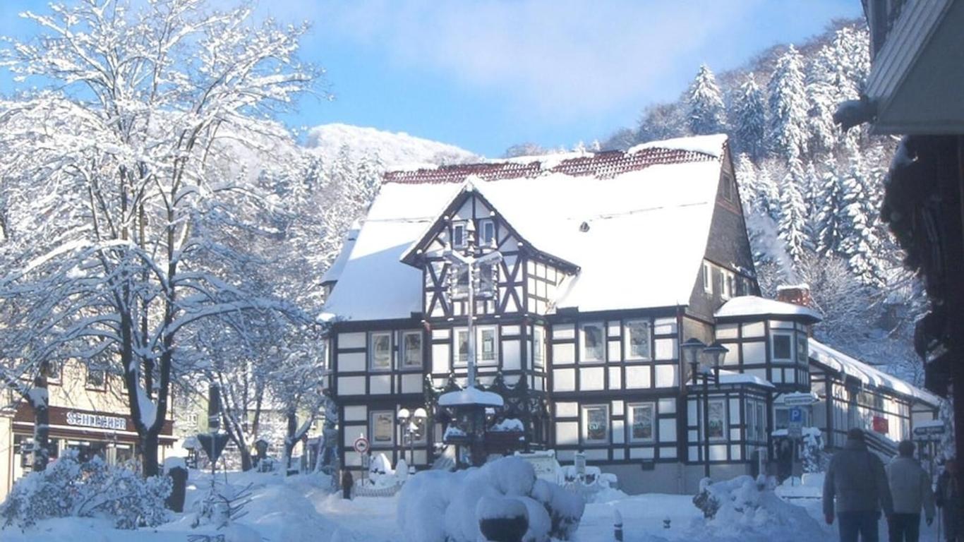 Hotel Pension Am Kurmittelhaus