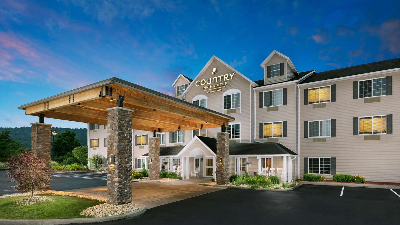 Country Inn & Suites by Radisson, Big Flats, NY