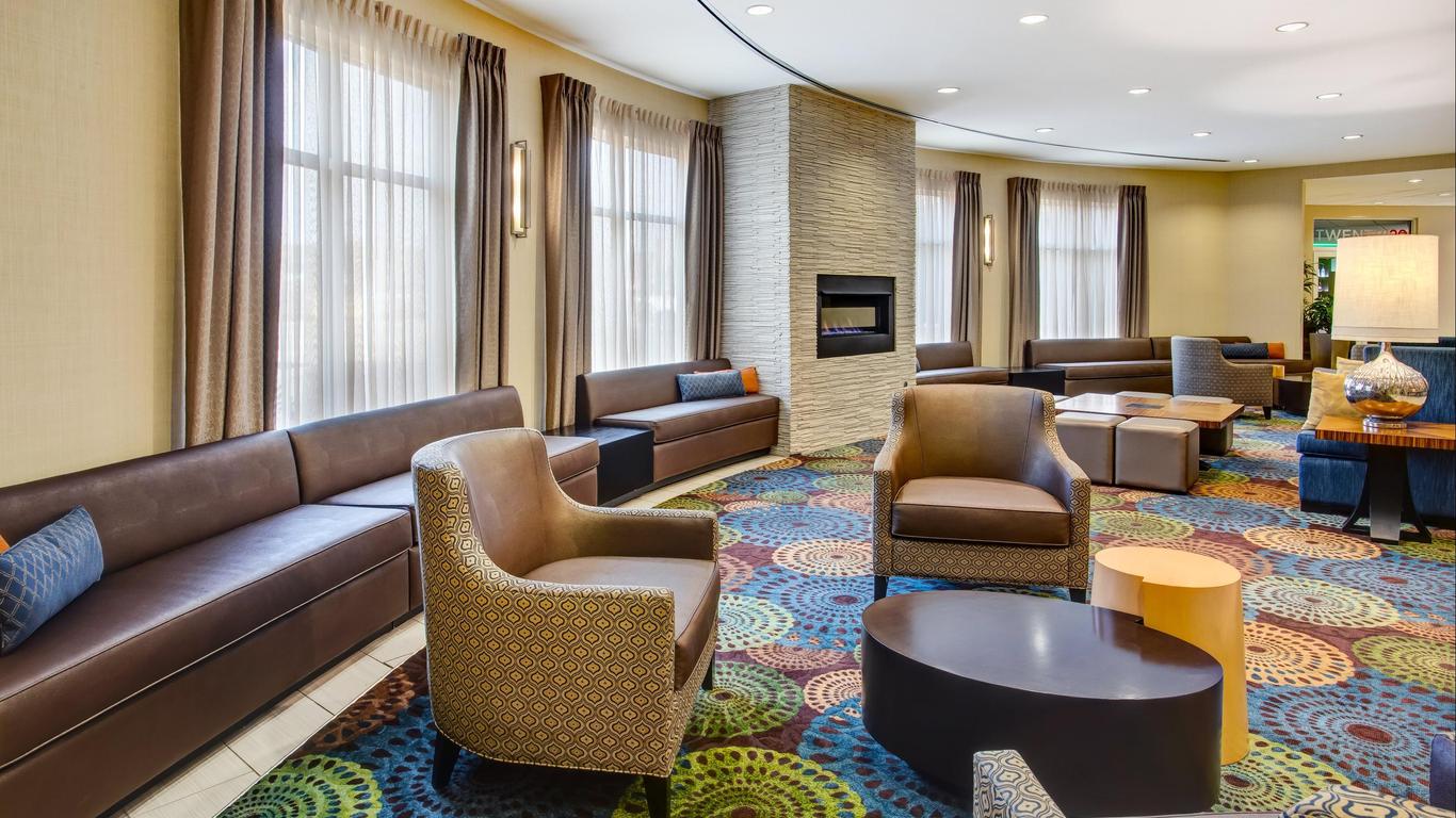 Holiday Inn Canton (Belden Village)