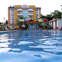 Royal Riviera Hotel & Resort